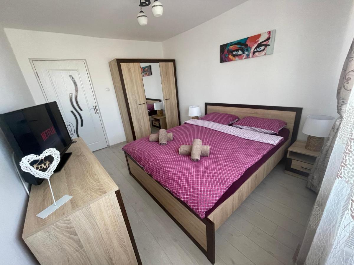 Elite Apartment Targoviste Extérieur photo