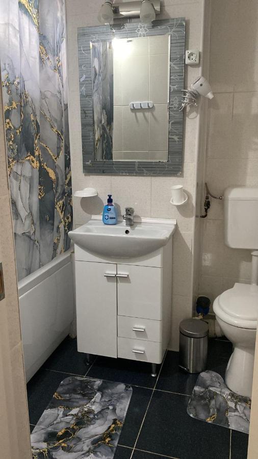 Elite Apartment Targoviste Extérieur photo